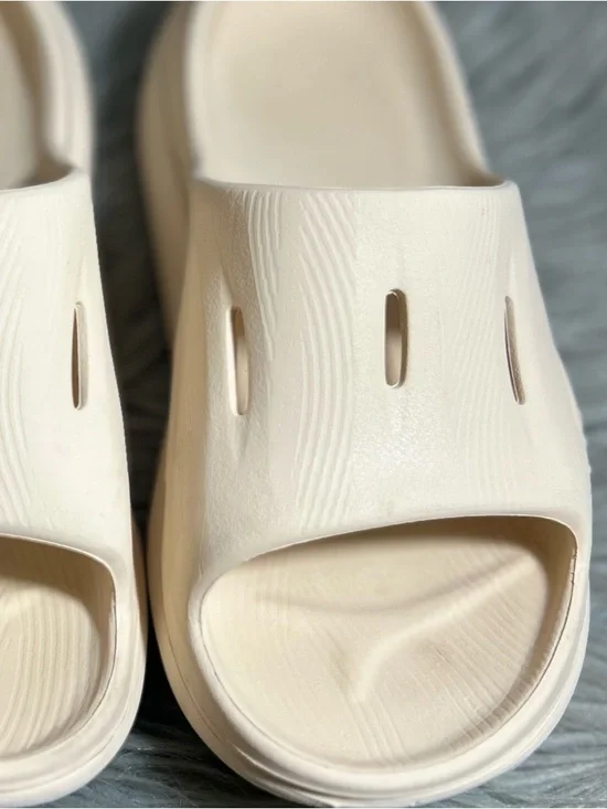 Hoka One One Ora Recovery Slide Cream Beige  Sandals Size 7 - Picture 11 of 11